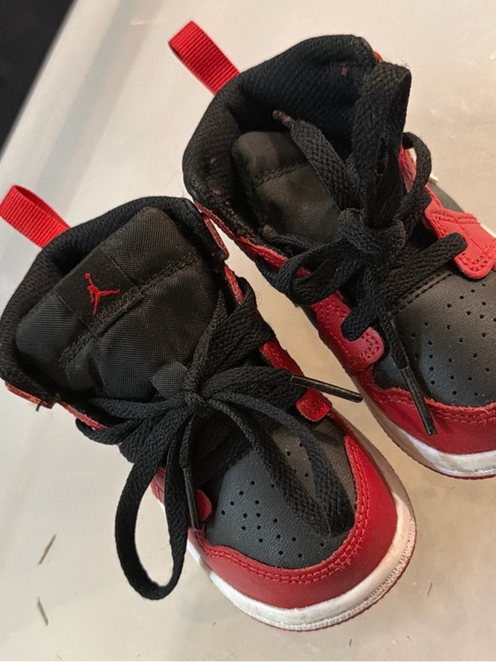 Nike Air Jordan 1 Mid Toddler Black Red White Size 5C